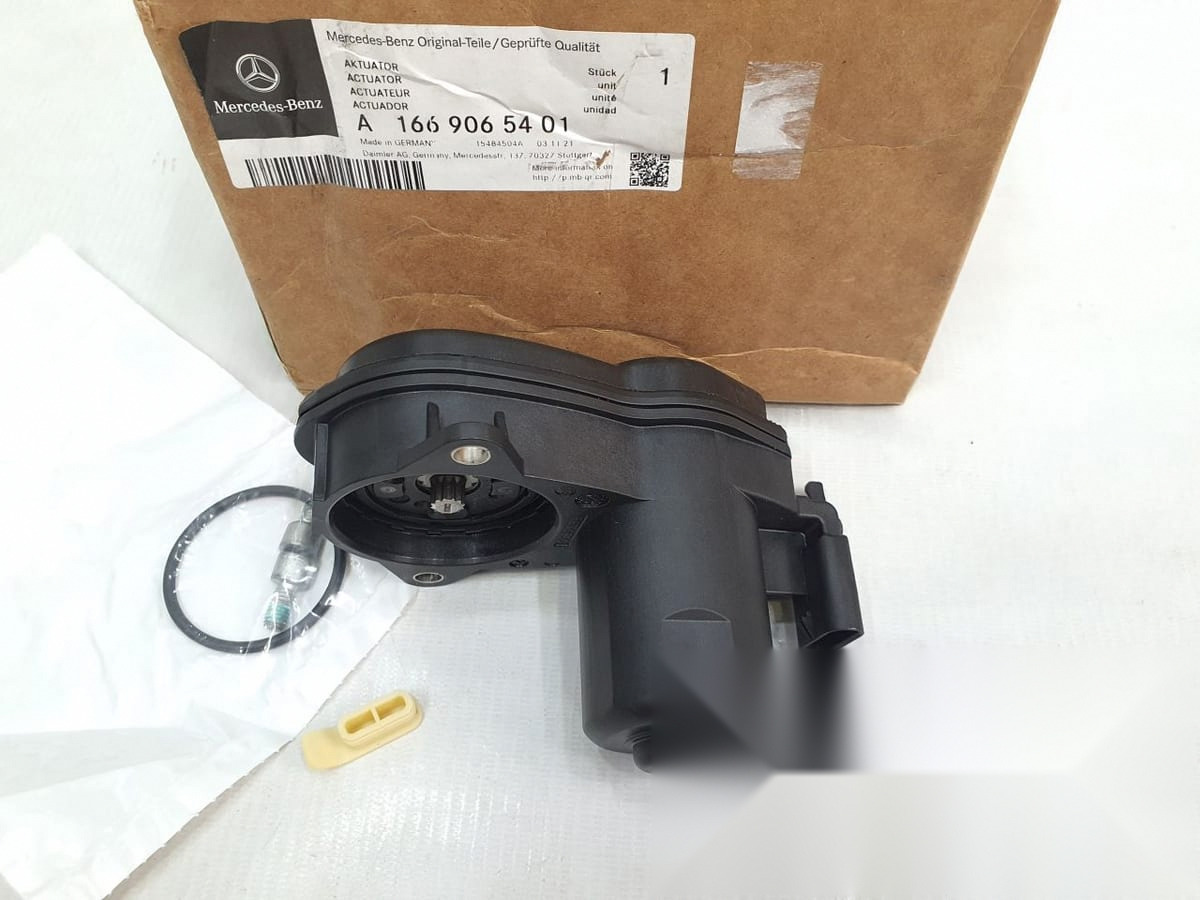 2decb04b-60bb-4ead-b835-cd5e56303951
